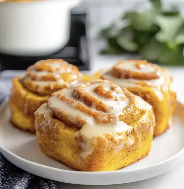 Pumpkin Cinnamon Rolls Recipe