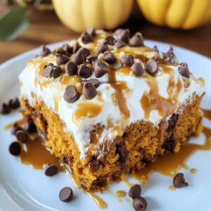 Pumpkin Spice Poke Cake Recipe
