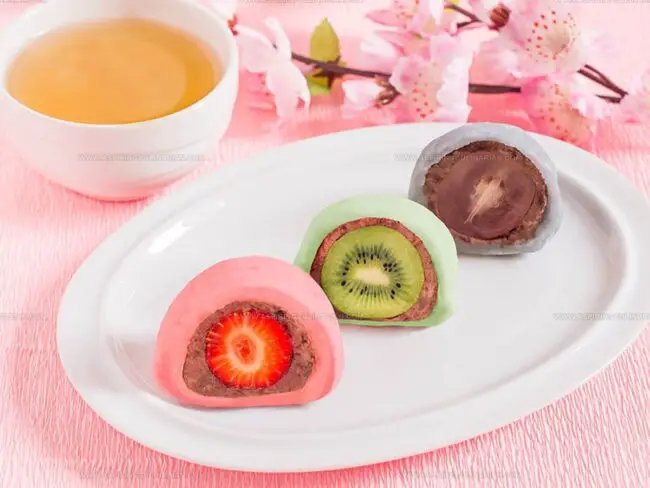 Daifuku (Japanese Sweet Rice Cake)