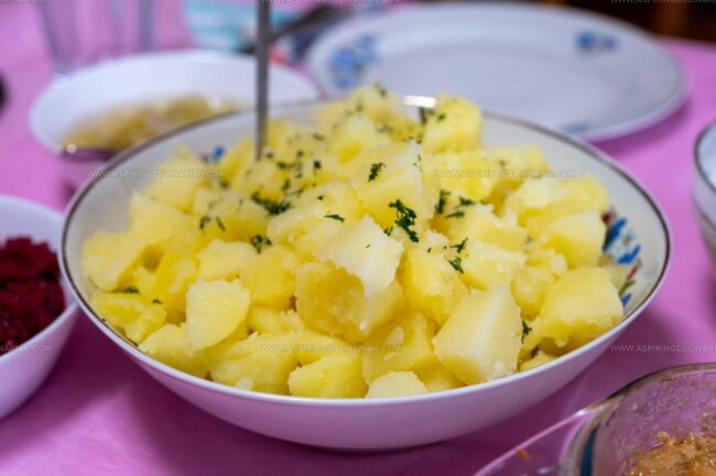 Which German Sides Are Ideal for Fish or Lighter Dishes?