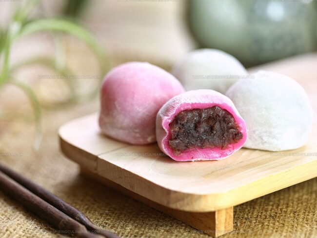 What Does Mochi Taste Like?