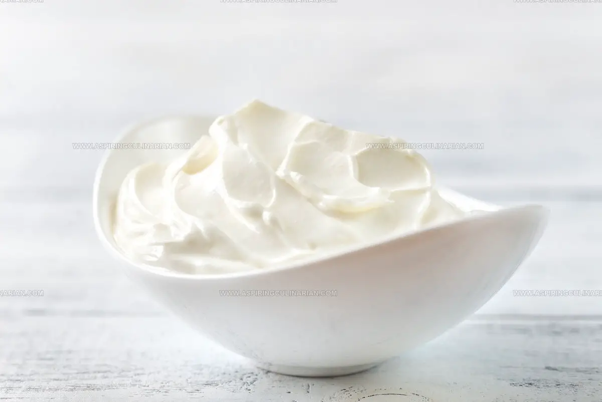 5 Crème Fraîche Replacements That Work in Recipes